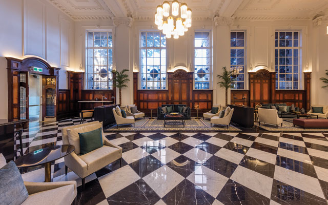 adina-apartment-hotel-brisbane-lobby-03-2018_v2