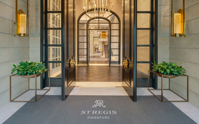 Caroline's-Mansion_Entrance