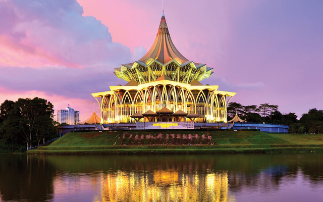 Dewan Undangan Negeri Sarawak, Kuching _640
