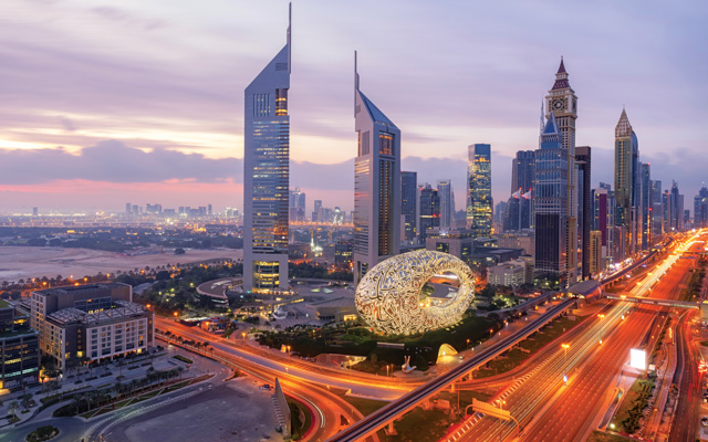 The-glittering-Museum-of-The-Future_640